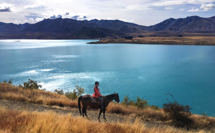 Lake Tekapo horse riding Eliose 