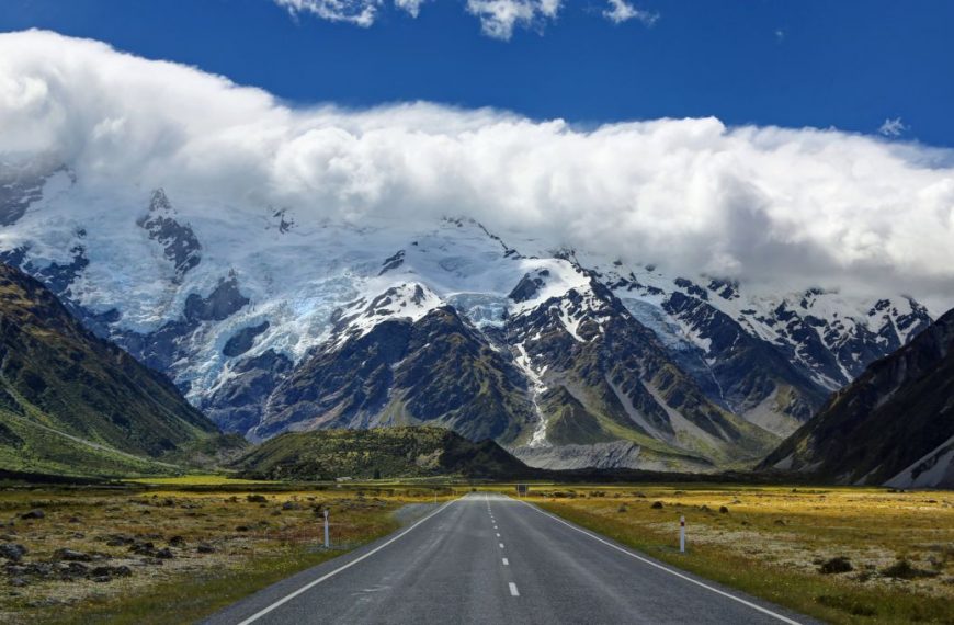 Don’t miss spots on a New Zealand South Island Road Trip.
