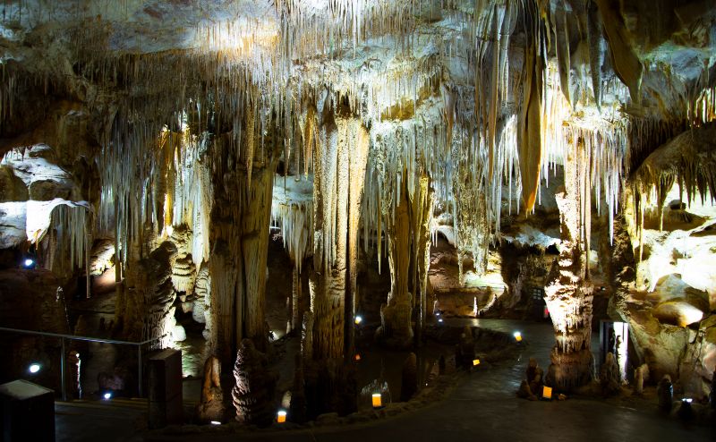 Tantanoola Caves DP