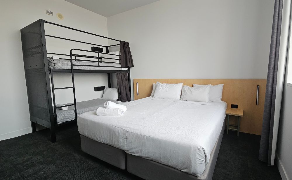 Sydney Harbour YHA family room