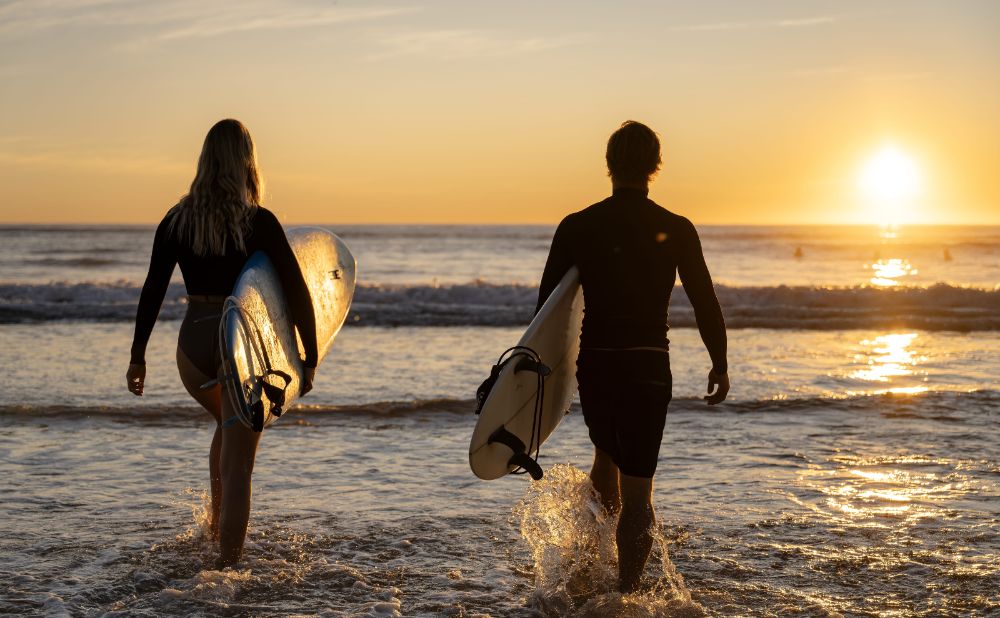 1064110 134 gold coast sunrise surf 1