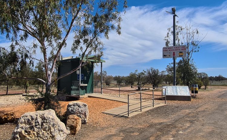 Lightning Ridge NSW: Things to Do, Tips & Travel Guide 6 The rest stop outside Lightning Ridge